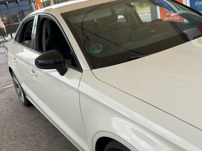 Audi A3 Limousine 2.0 TDI Ambition — zdjęcie 8