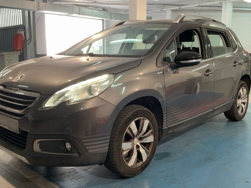 Peugeot 2008 1.2 VTi Style — zdjęcie 1
