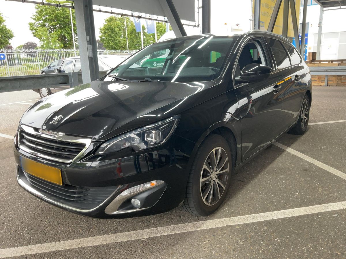 Peugeot 308 2016 — photo 1
