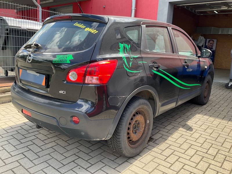 Nissan Qashqai 1.5 dCi Acenta — zdjęcie 2