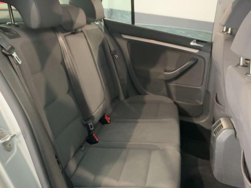 Volkswagen Golf V 1.9 TDI Highline 2009 – снимка 19