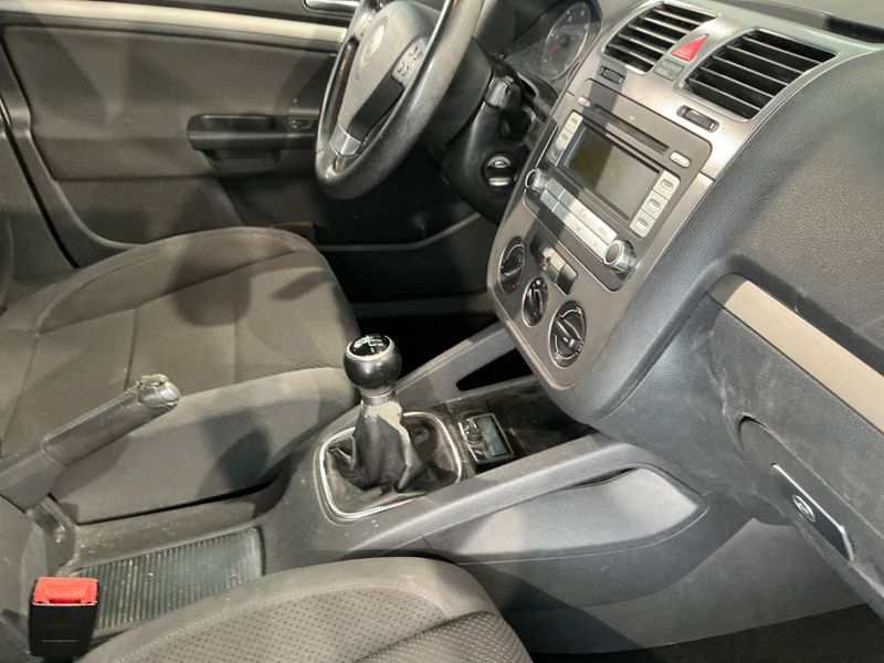 Volkswagen Golf V 1.9 TDI Highline 2009 – снимка 30