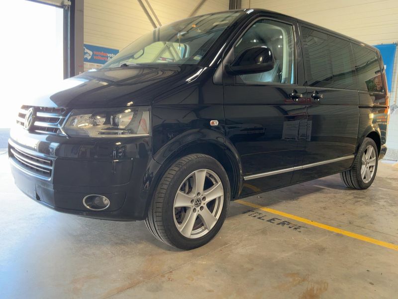 Volkswagen T5 Multivan 2.0 TDI Highline 4Motion — zdjęcie 2