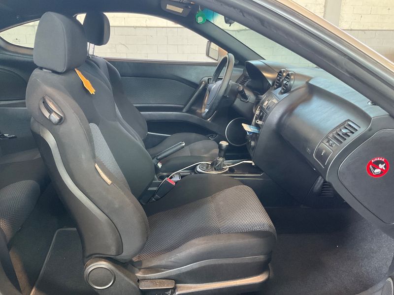 Hyundai Coupe 1.6 Comfort — zdjęcie 3