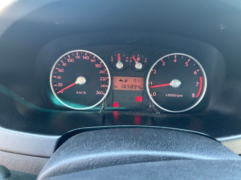 Hyundai Coupe 1.6 Comfort — zdjęcie 4