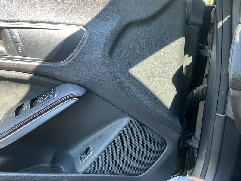 Mercedes-Benz CLA-Klasse CLA 200 d AMG Line 2019 – снимка 24