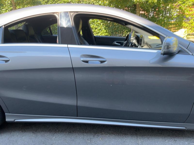 Mercedes-Benz CLA-Klasse CLA 200 d AMG Line — zdjęcie 7