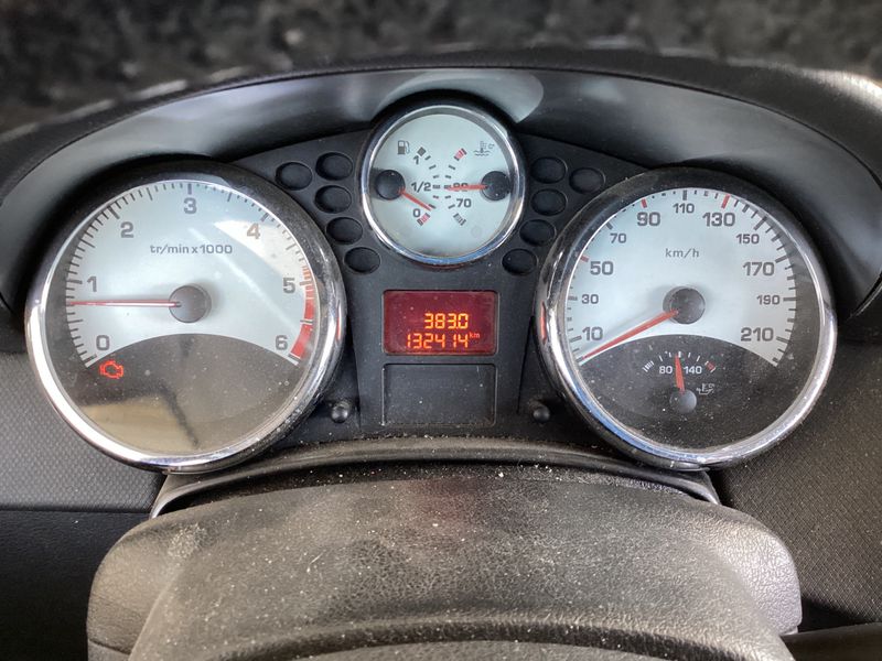 Peugeot 207 1.6 HDi XS 2006 – снимка 4