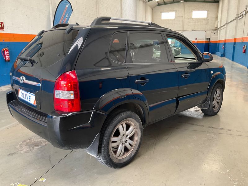 Hyundai Tucson 2.0 — zdjęcie 2