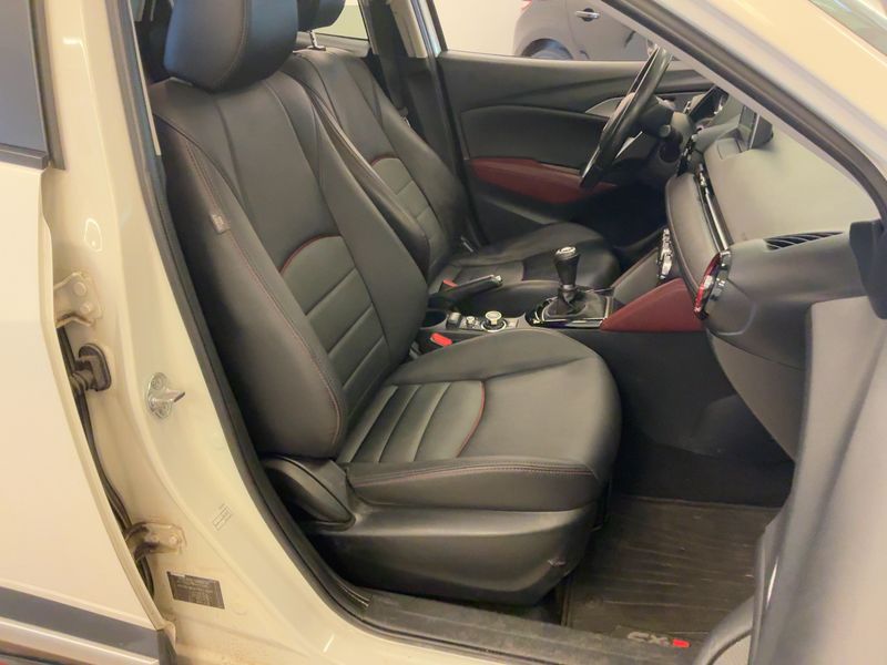 Mazda CX-3 1.5 Diesel Sports-Line — zdjęcie 11