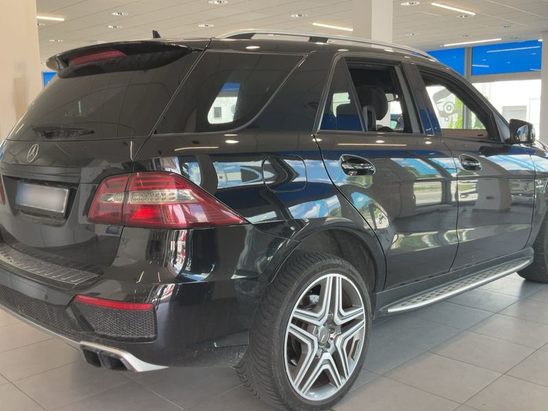 Mercedes-Benz M-Klasse ML 63 AMG — zdjęcie 6