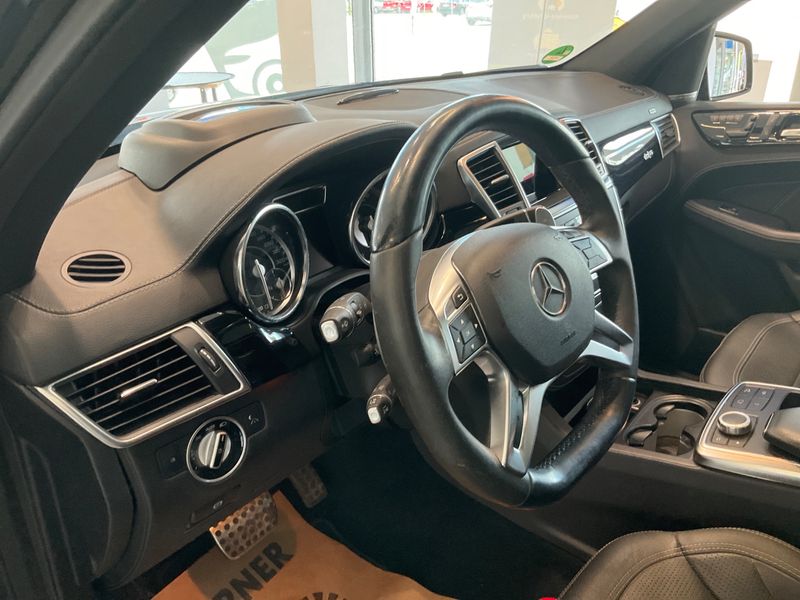 Mercedes-Benz M-Klasse ML 63 AMG 2014 – снимка 35