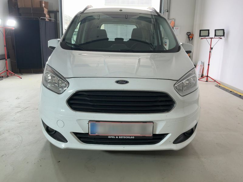 Ford Tourneo 1.0 EcoBoost Titanium — zdjęcie 9