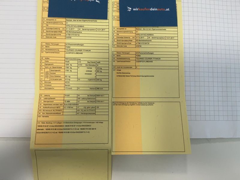 Ford Tourneo 1.0 EcoBoost Titanium — zdjęcie 15