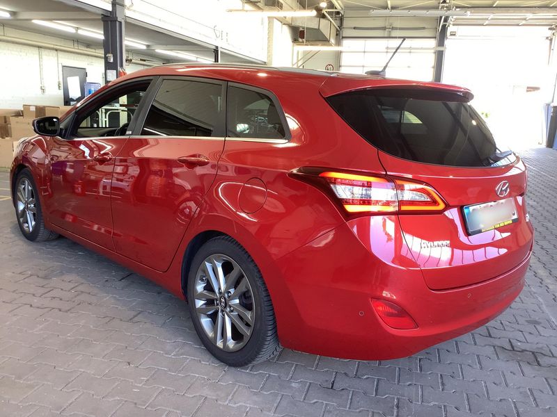 Hyundai i30 1.6 GDI Passion blue — zdjęcie 3