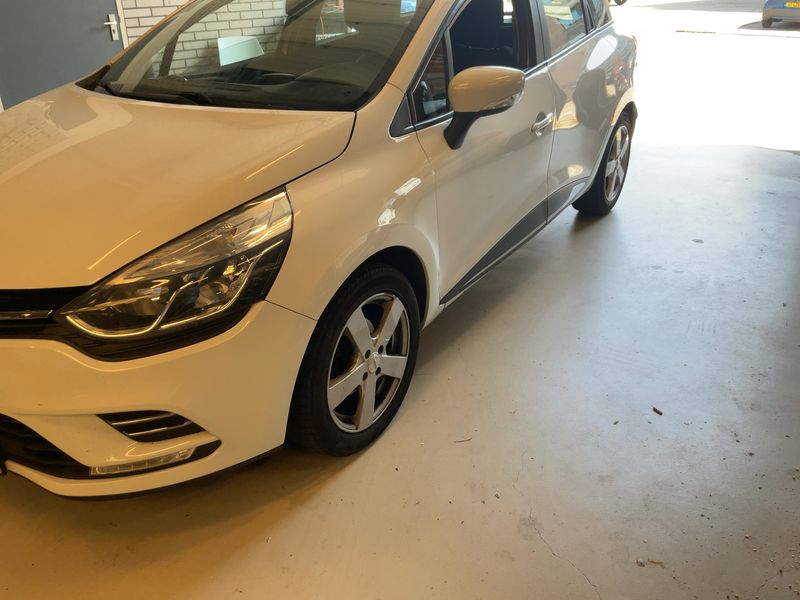 Renault Clio 1.5 dCi BOSE Edition 2017 – снимка 2