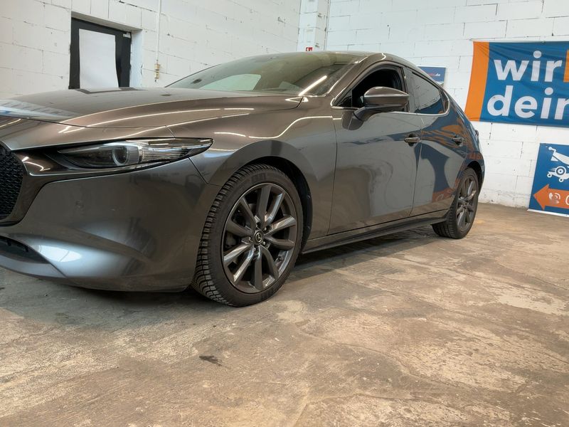 Mazda 3 2.0 Skyactiv-G Mild-Hybrid Selection — zdjęcie 2