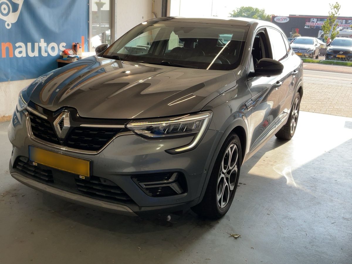 Renault Arkana 2022 — photo 1