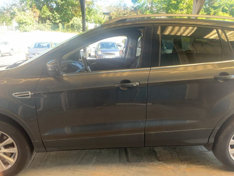 Ford Kuga 2.0 TDCi Titanium 2015 – снимка 4