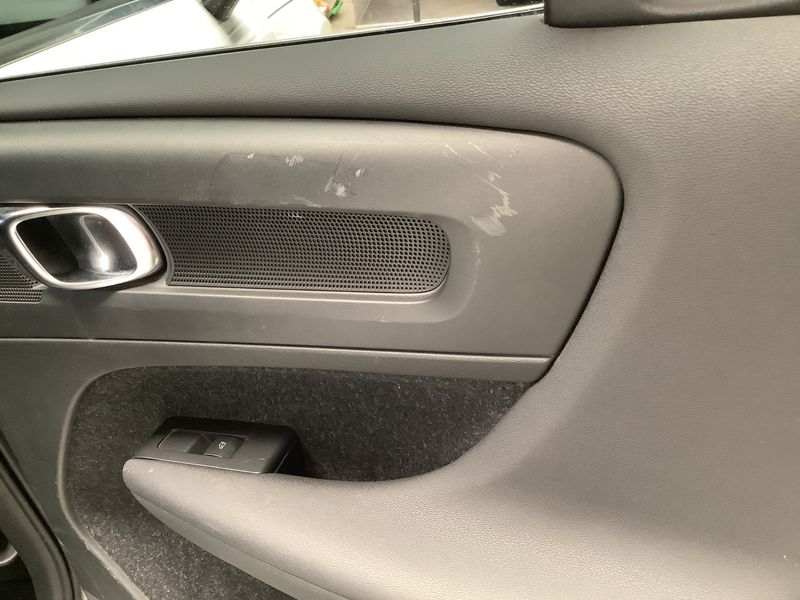 Volvo XC40 1.5 T5 Plug-in Hybrid Inscription 2WD 2020 – снимка 22