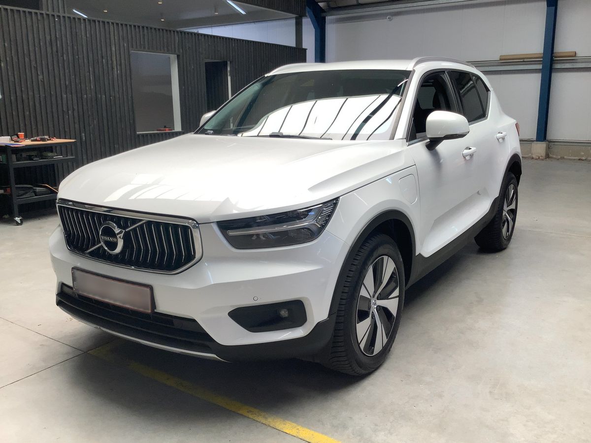 Volvo XC40 2020 — photo 1