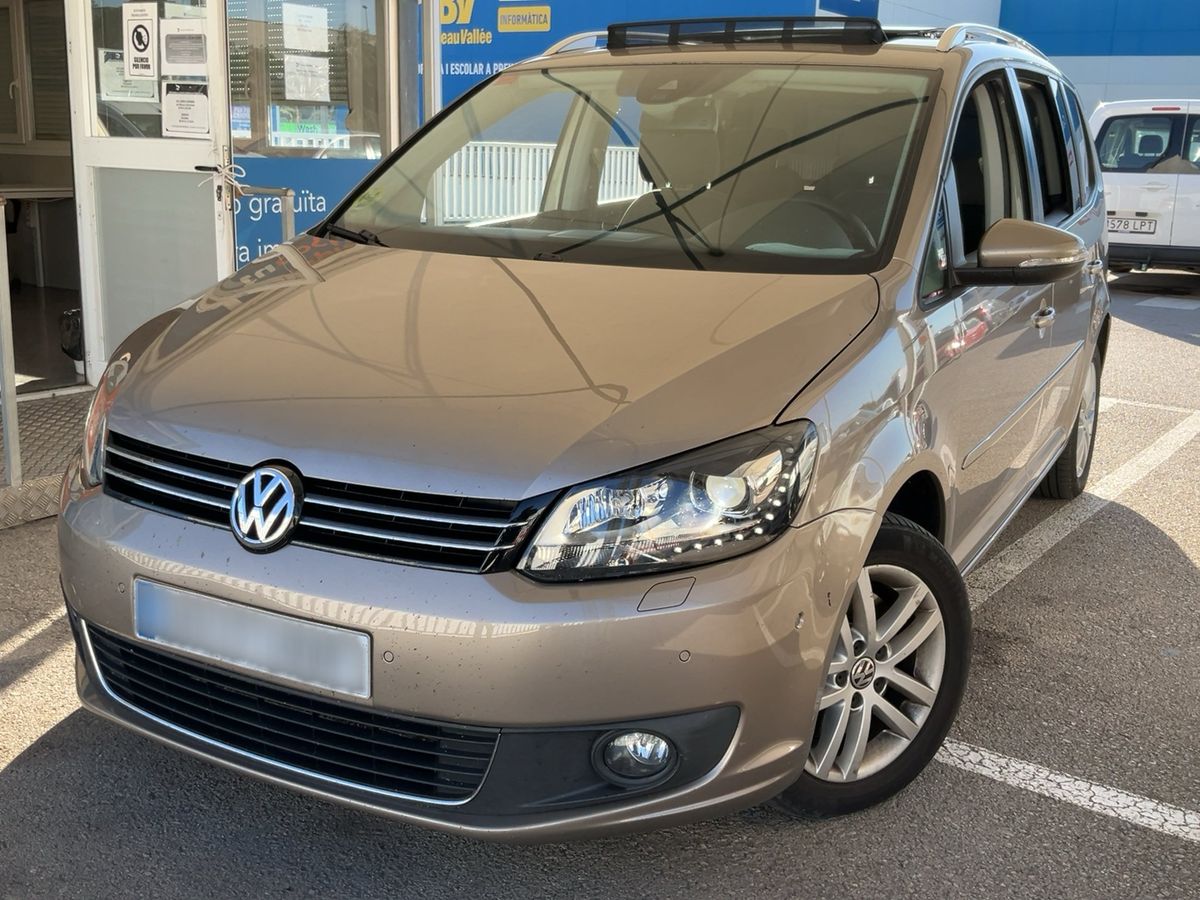 Volkswagen Touran 2014 — photo 1