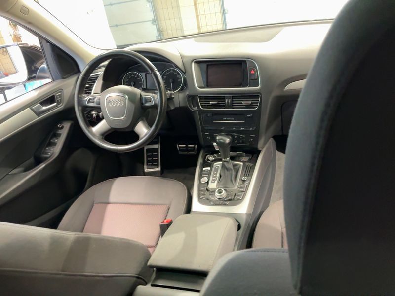 Audi Q5 2.0 TFSI Hybrid quattro 2012 – снимка 18