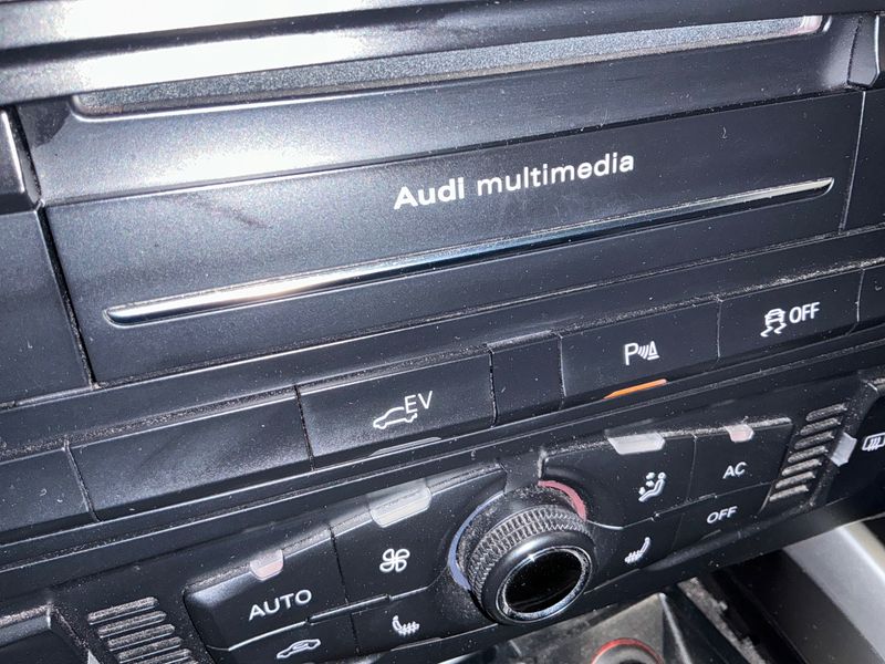 Audi Q5 2.0 TFSI Hybrid quattro 2012 – снимка 26