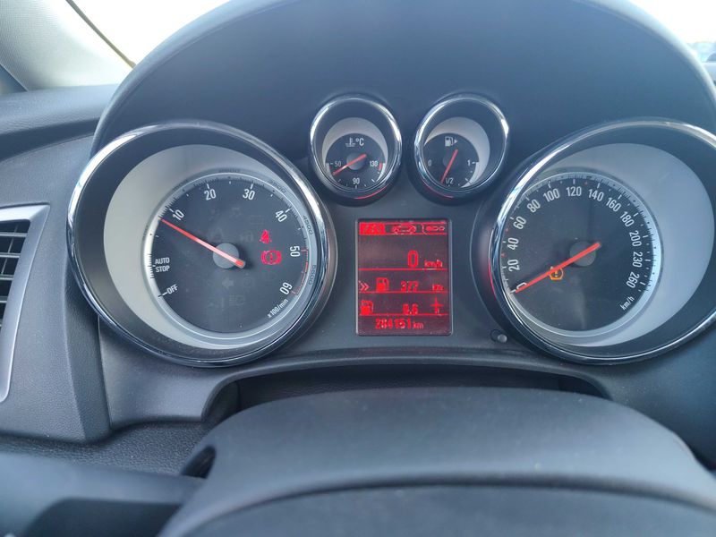 Opel Astra 1.6 CDTI DPF Selective — zdjęcie 12