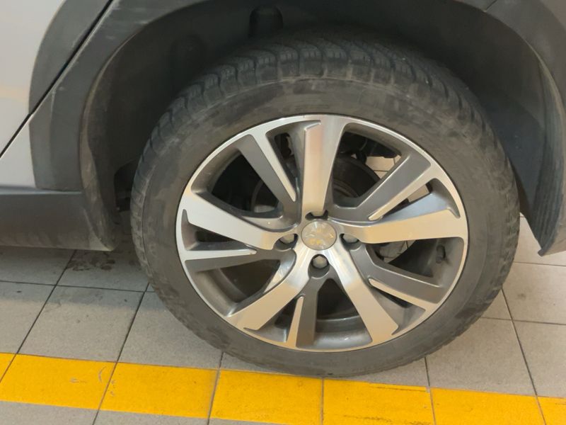 Peugeot 2008 1.6 Blue-HDi Allure 2017 – снимка 5