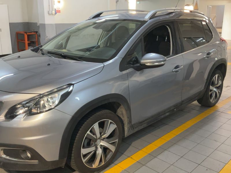 Peugeot 2008 1.6 Blue-HDi Allure 2017 – снимка 2