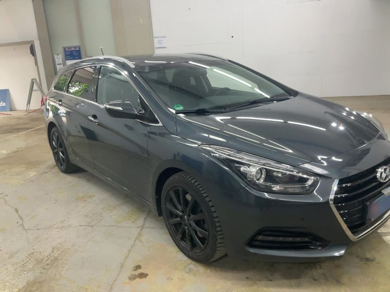 Hyundai i40 1.7 CRDi Trend Blue — zdjęcie 8