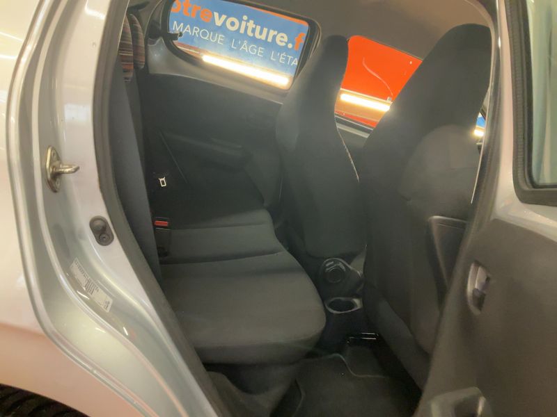 Citroen C1 1.0 VTi Feel — zdjęcie 14