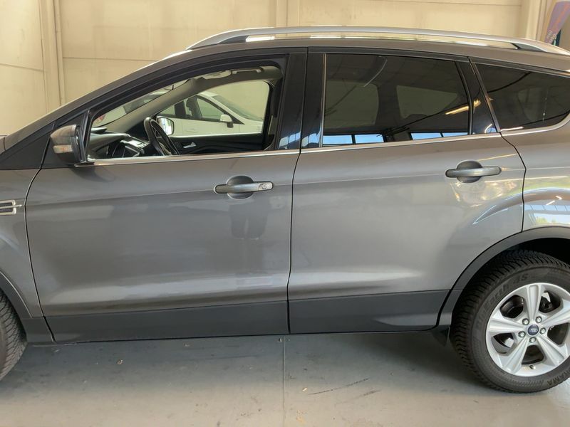 Ford Kuga 2.0 TDCi — zdjęcie 4