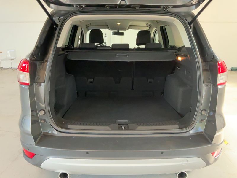 Ford Kuga 2.0 TDCi — zdjęcie 10
