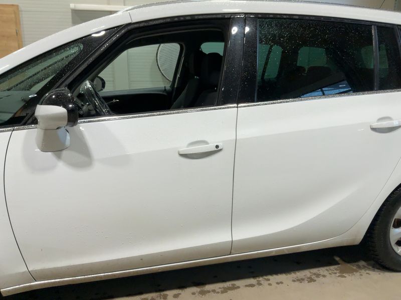 Opel Zafira Tourer 1.4 Turbo Österreich Edition — zdjęcie 4