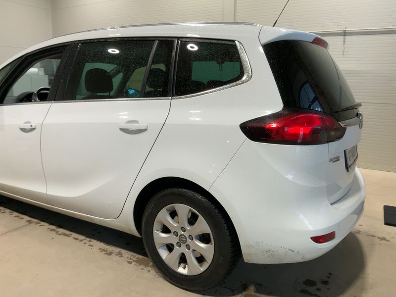 Opel Zafira Tourer 1.4 Turbo Österreich Edition — zdjęcie 3