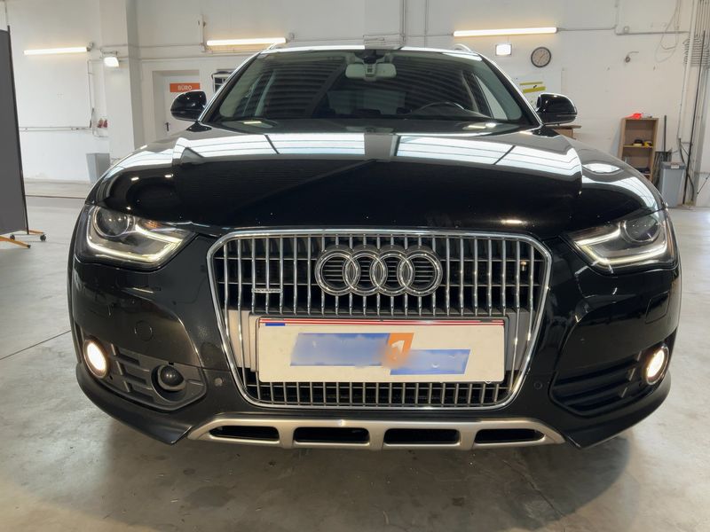 Audi A4 Allroad 2.0 TDI — zdjęcie 9