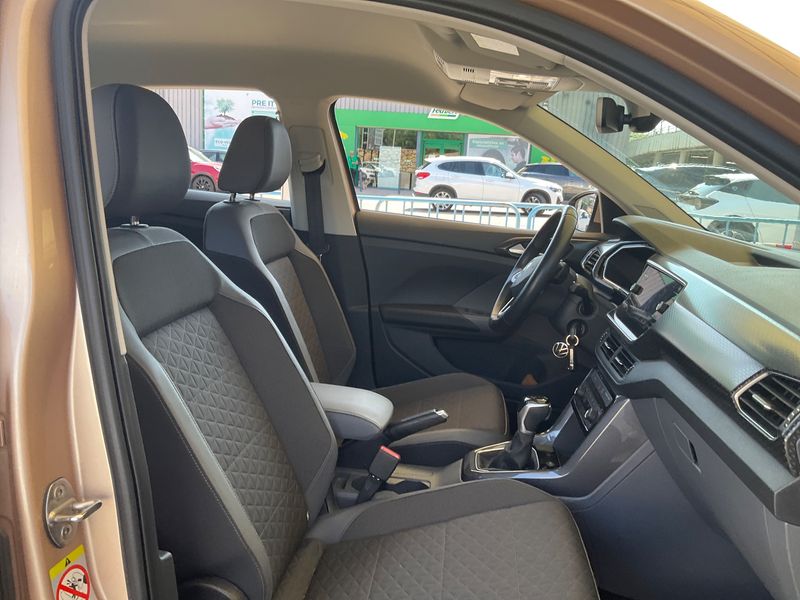 Volkswagen T-Cross 1.0 TSI Sport 2019 – снимка 16