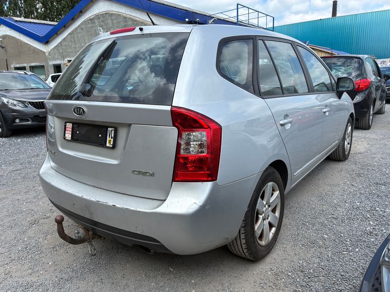 Kia Carens 2.0 CRDi EX — zdjęcie 5