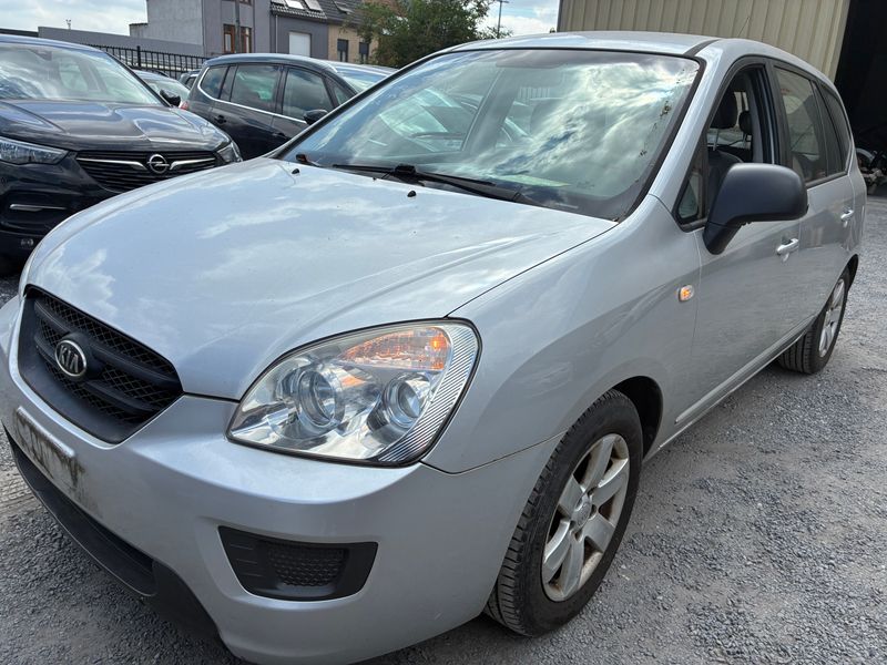 Kia Carens 2.0 CRDi EX