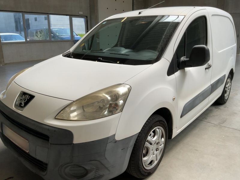 Peugeot Partner 1.6 HDi Filou 2010 – снимка 2