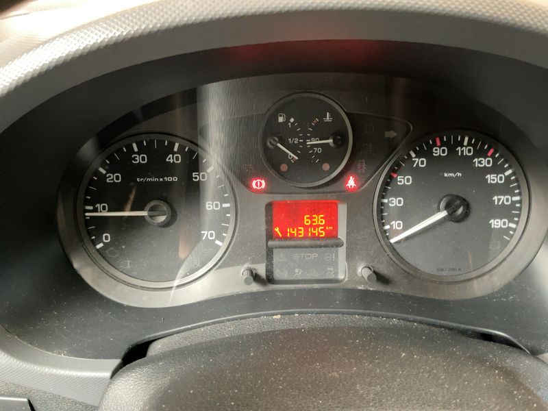 Peugeot Partner 1.6 HDi Filou 2010 – снимка 18