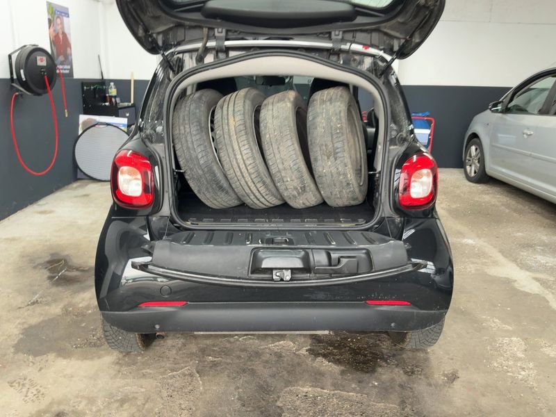 Smart fortwo 1.0 Basis Standard 2016 – снимка 16