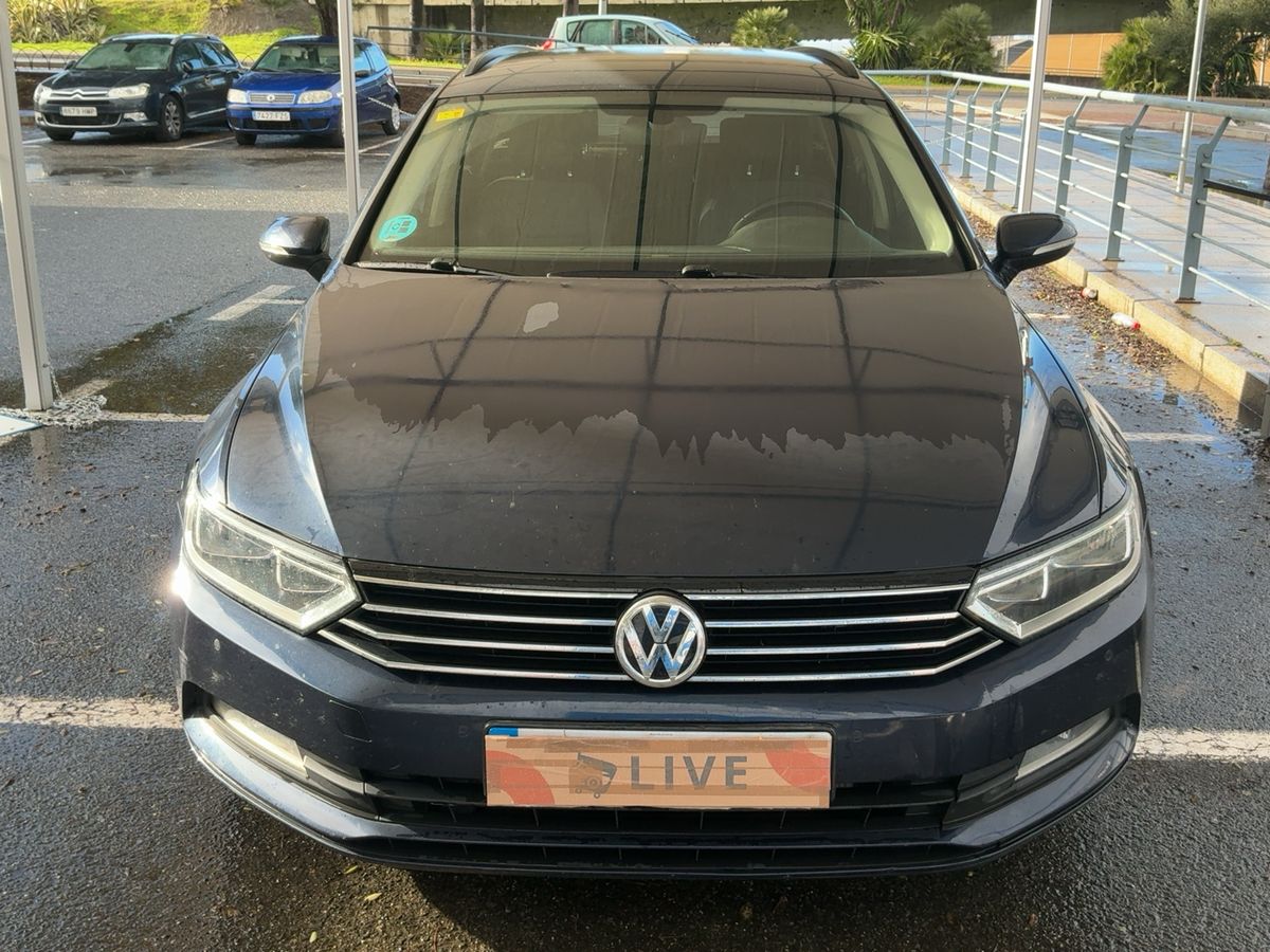 Volkswagen Passat 2015 — photo 15