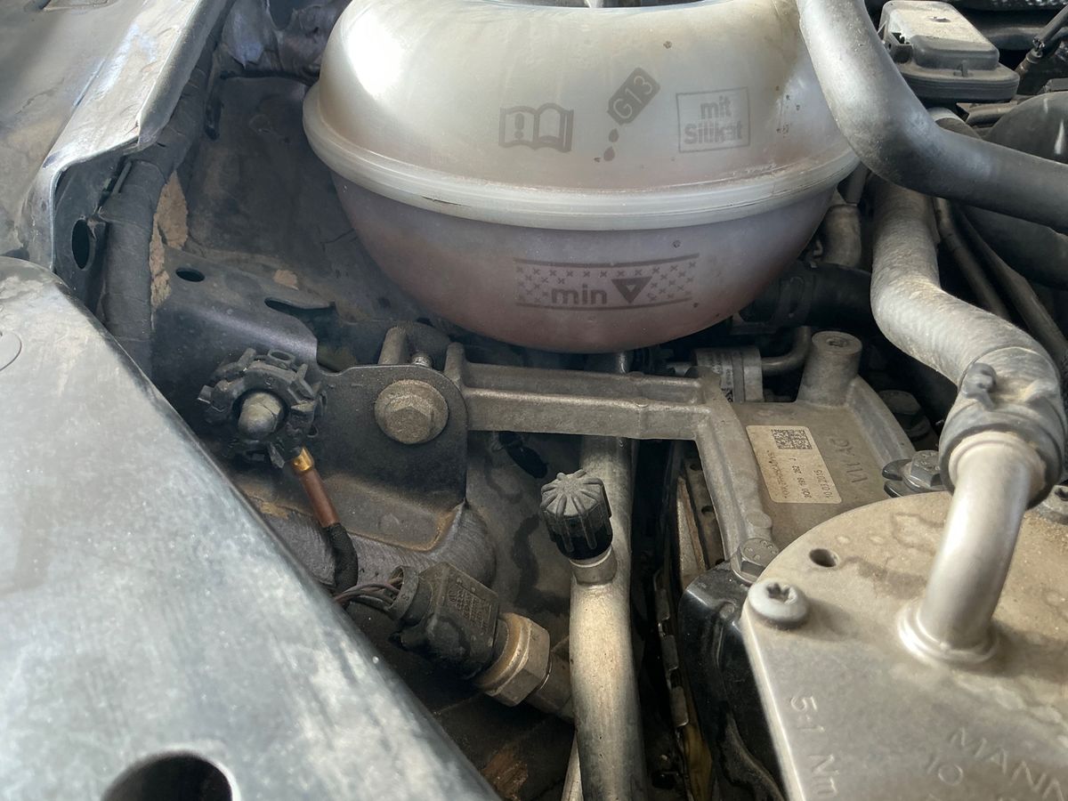 Volkswagen Passat 2015 — photo 26