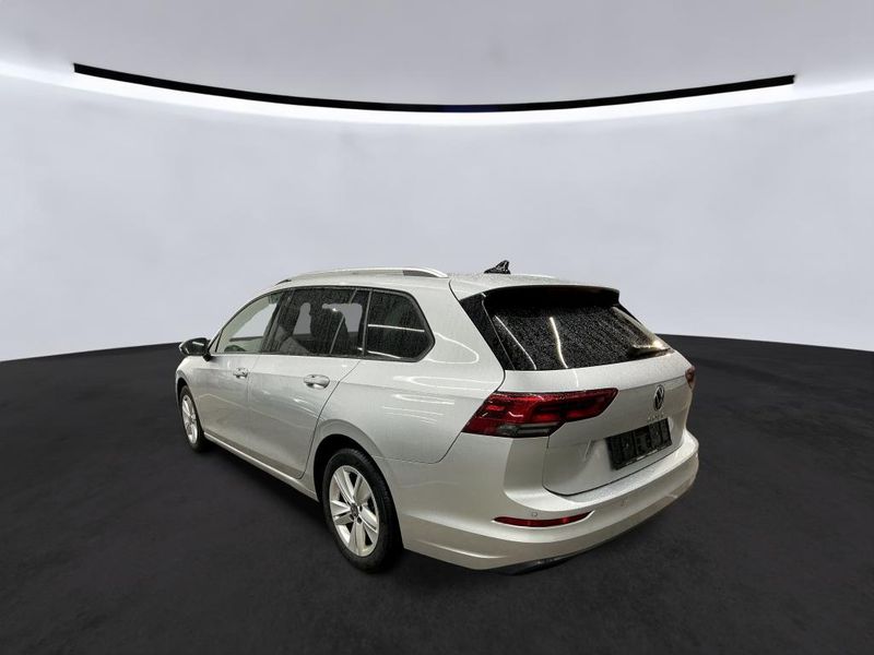 Volkswagen Golf VIII 2.0 TDI Life — zdjęcie 14
