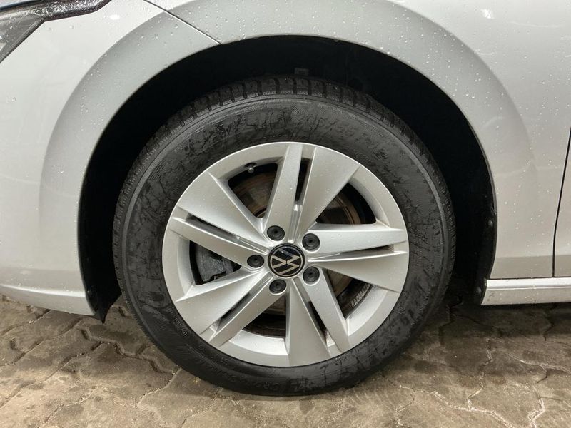 Volkswagen Golf VIII 2.0 TDI Life — zdjęcie 23