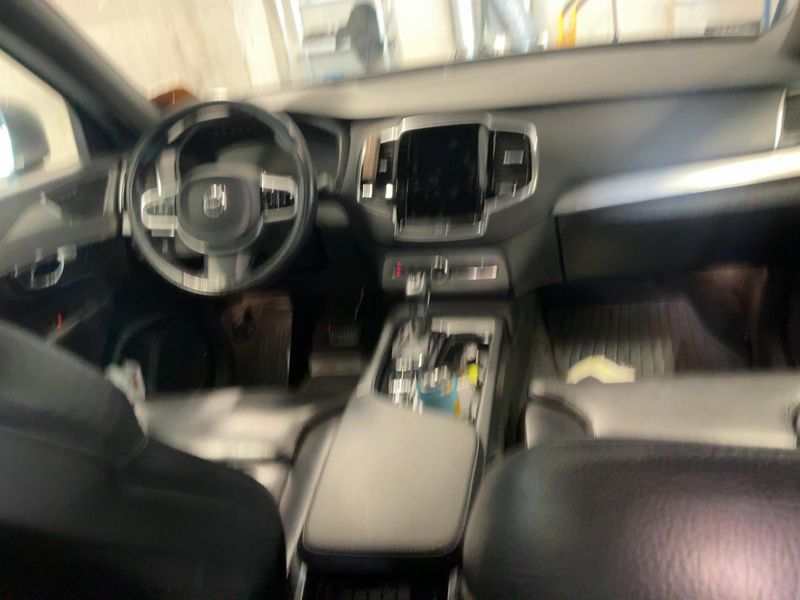 Volvo XC90 2.0 D5 Inscription AWD — zdjęcie 12