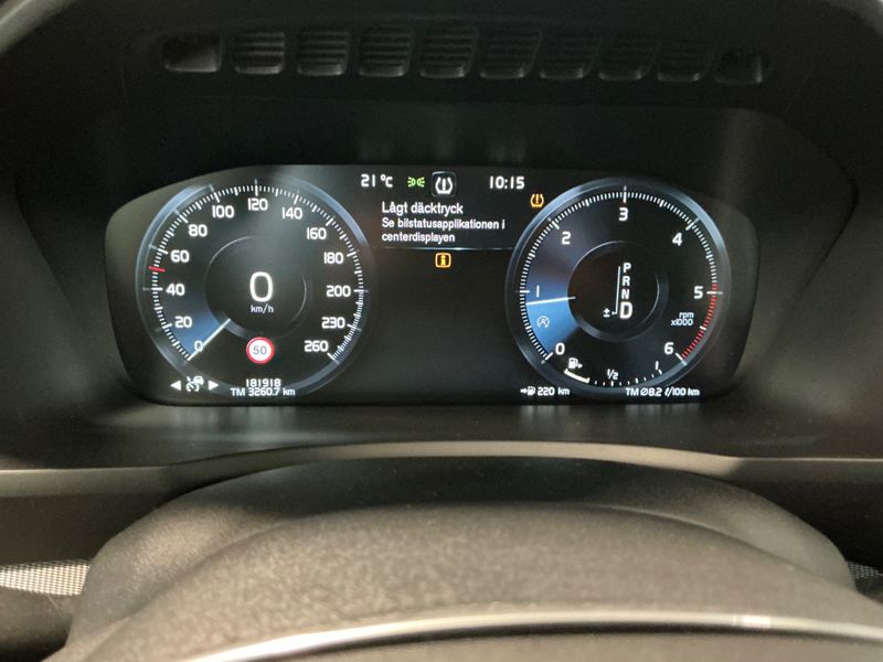 Volvo XC90 2.0 D5 Inscription AWD — zdjęcie 13